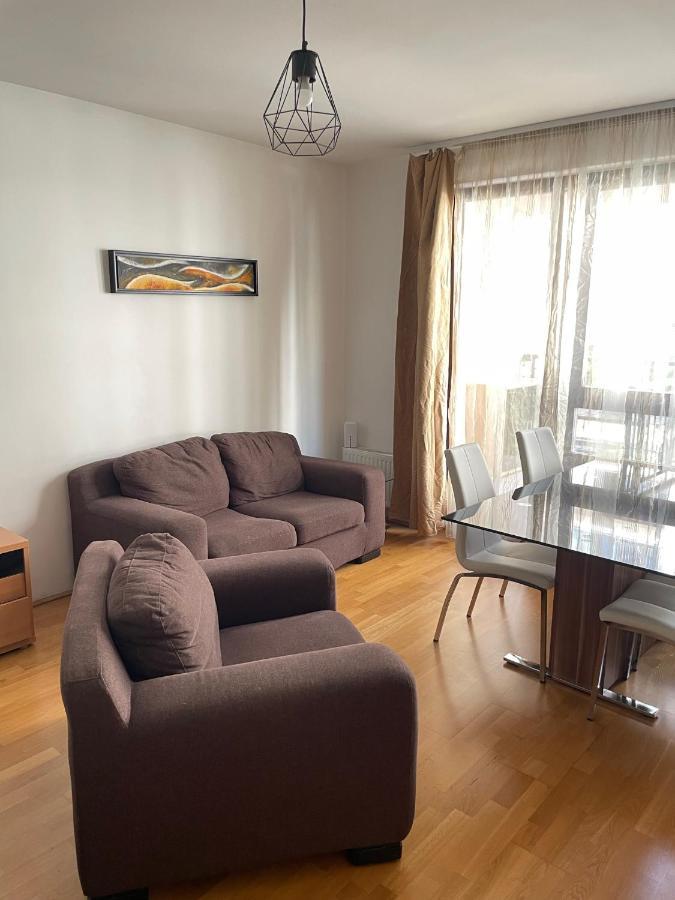 Bda H10 Apartment Budapest Luaran gambar